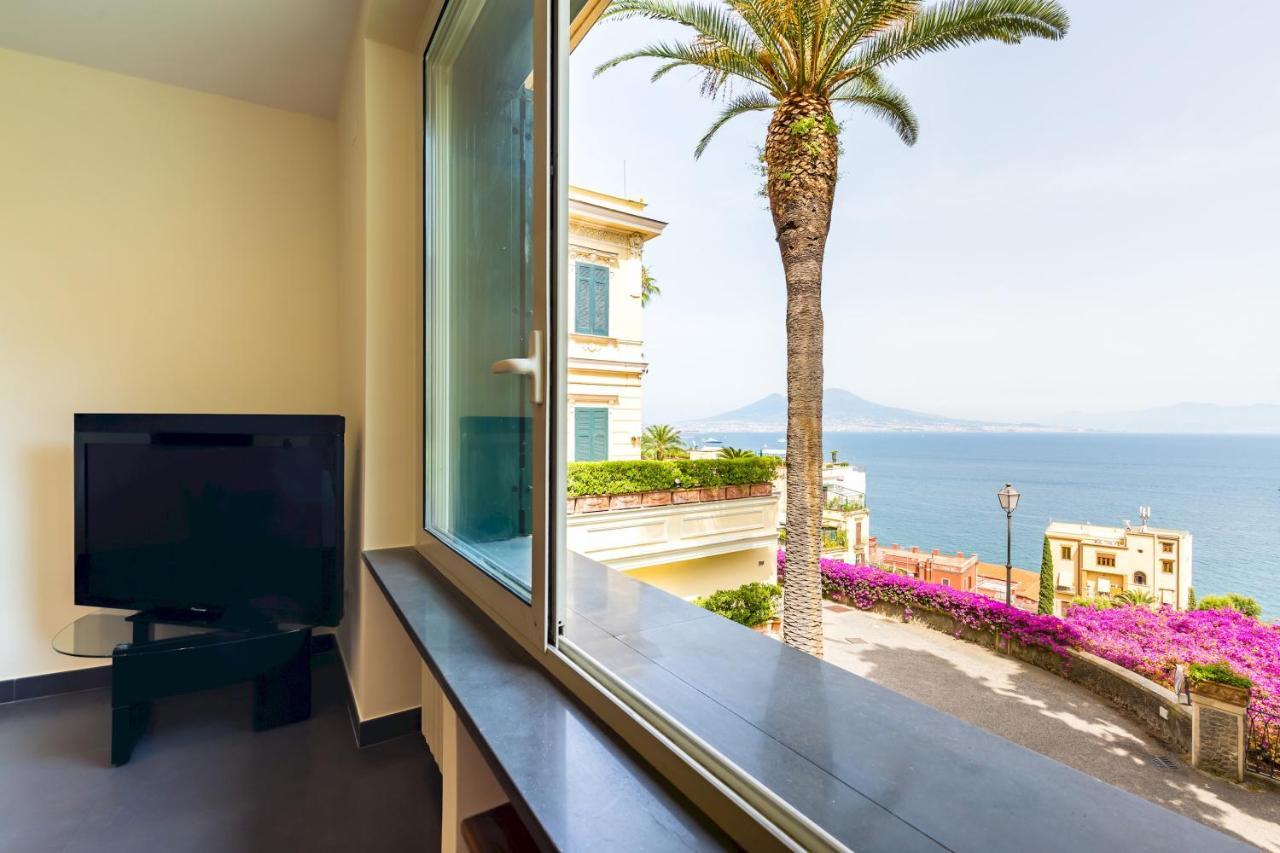 Dolcevita With Parking By Napoliapartments * Napoli
